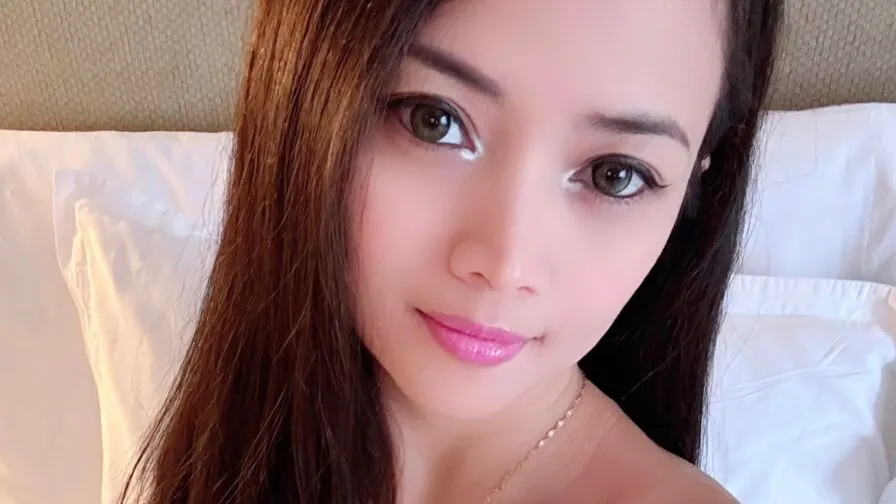 YasmienAtos - asian cam model